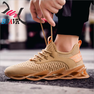 Zapatillas deportivas de running para hombre, estilo Blade, transpirables, informales, para verano, con función de aumento de altura y forro de malla. - Product Image 5