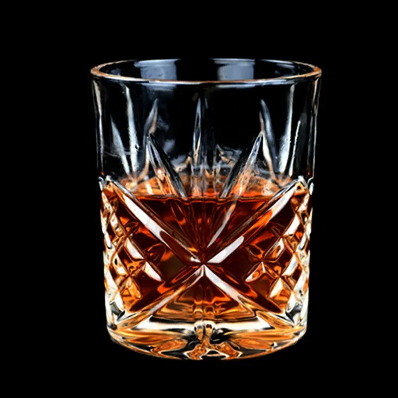 Verres à whisky de luxe personnalisés Tasses transparentes en verre de cristal Logo personnalisé pour whisky