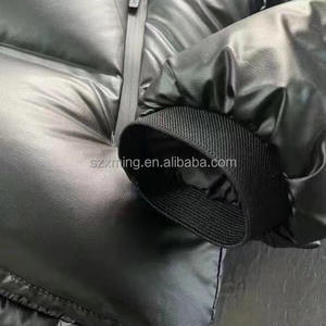 Piumino Bomber da Uomo Personalizzato Casual Invernale Leggero e Caldo in Piuma d'Anatra con Cappuccio Colore Nero - Product Image 5