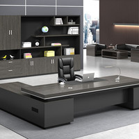Bureau de direction de style luxueux au design le plus récent, en bois massif, vernis blanc, bureau de réception
