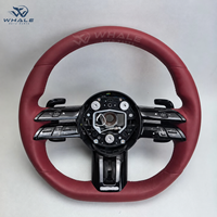 Volant de direction haut de gamme avec finition en fibre de carbone, palettes de changement de vitesse et design de modification intérieure personnalisé