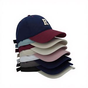 Gorra de Béisbol Unisex Personalizada de Algodón, Moderna, Formal, Informal, con Bloques de Color y Letra R Decorativa, Ajustable - Product Image 4