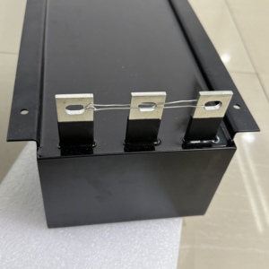 อิเล็กทรอนิกส์คอนเซ็ปต์ MP9-20977K ตัวเก็บประจุ 3 × 80 µF 690 VAC 1100 VDC สำหรับตัวแปลงไฟอินเวอร์เตอร์ EC 68311730 ฟิลเตอร์ - Product Image 1