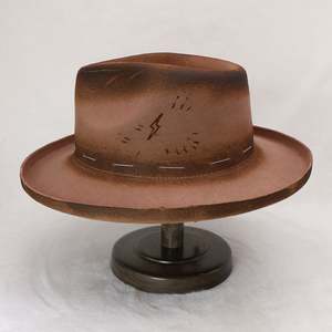 หมวกเฟโดราขนสัตว์สไตล์วินเทจ CL0530A สำหรับขายส่ง  หมวกปีกกว้างทำจากผ้าขนสัตว์  หมวกฤดูหนาว  หมวกทรงโซมเบรโรสำหรับทุกเพศ  สามารถปรับแต่งได้ - Product Image 4