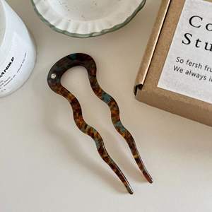 Porte-chignon en cristal français avec <span class=keywords><strong>strass</strong></span> Porte-<span class=keywords><strong>cheveux</strong></span> en acétate d'acide Accessoires en épingle à <span class=keywords><strong>cheveux</strong></span> pour femmes et filles Épingle à <span class=keywords><strong>cheveux</strong></span> en forme de U Vente en gros - Product Image 6