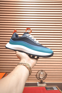 Men's Contemporary Urban Minimal Sneakers Breathable Mixed Panel Upper Arch <b>Supportive</b> Midsole Cushioning Reinforced Precision - Product Image 2