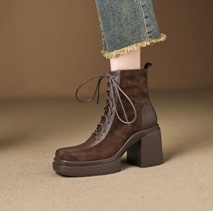 Chaussures en cuir pour femmes, à semelle épaisse, en cuir de vache et peau de mouton, style business casual, respirantes et imperméables. Bottines western - Product Image 3