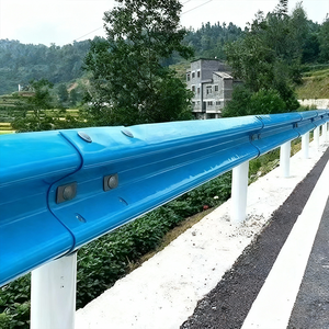 Barriera di Sicurezza Stradale in Acciaio Zincato a Caldo, <span class=keywords><strong>Guardrail</strong></span> Ondulato per Protezione Stradale - Product Image 1