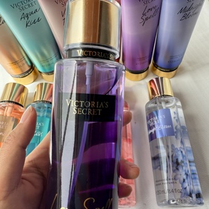 ชุดน้ำหอมวิคตอเรีย ซีเคร็ท ออริจินัลแบรนด์ สำหรับผู้หญิง ประกอบด้วยบอดี้มิสต์ 236 มล. และสเปรย์น้ำหอม 250 มล. - Product Image 5