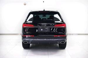 <span class=keywords><strong>Audi</strong></span> Q7 d'occasion 2024 (importée) Q7 2.0T 45TFSI Quattro S Line Heiwushi Black Knight Model - Product Image 4