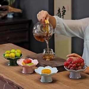 Vente en gros de récipient à bougie en céramique en forme de bol incurvé pour la décoration de Noël avec cire parfumée - Product Image 6