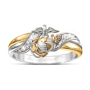 Anello Bicolore con Totem di Uccello Micro-Incrustato, Gioiello Creativo e Trendy da Donna per Uso Quotidiano - Product Image 1