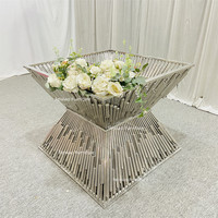 Meubles de mariage de luxe table de gâteau de mariage carrée en argent à louer et à vendre
