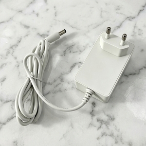 Adaptateur secteur 12V 6A 72W avec prise EU, <span class=keywords><strong>chargeur</strong></span> de nouvelle génération pour cadres d'art numérique NFT et toiles électroniques intelligentes, certifié UL FCC - Product Image 1