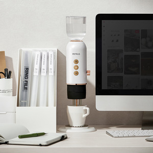 La machine à café à capsules italienne semi-automatique PES10E est portable, idéale pour une utilisation à domicile et dans les petits bureaux. - Product Image 4