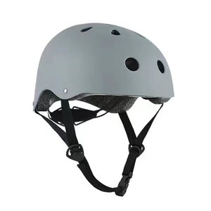 Casco OEM con Certificación CE CPSC para Monopatín, Scooter y Bicicleta de Estilo Deportivo y Materiales Seguros, Portátil para Ciclismo y Patinaje sobre Ruedas - Product Image 5