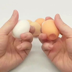 Bolas Antiestrés Realistas Personalizadas con Articulaciones Móviles, Juguetes Blandos de Gel con Forma de Huevo, Juguetes con Forma de Cáscara de Huevo - Product Image 3