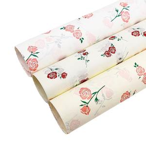 Vente en gros de papiers de soie d'emballage personnalisés avec <span class=keywords><strong>dessin</strong></span> de fleurs pour les fournitures de bouquet de <span class=keywords><strong>fleuriste</strong></span> - Product Image 5