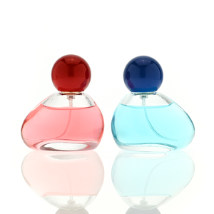 Flacone di Profumo dalla Forma Insolita, Design Elegante in Vetro Trasparente, Atomizzatore di Lusso per Confezioni di Profumi di Marca Premium con Coperchio - Product Image 3