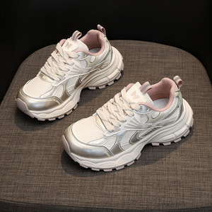 Chaussures de sport légères et confortables pour femme, style marche, en maille respirante, antidérapantes, collection automne-été 2026 - Product Image 2