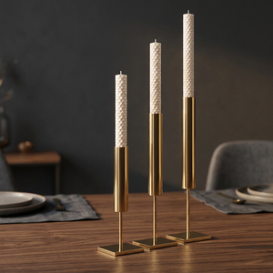 Juego de 3 Portavelas Modernos de Metal Dorado con Fundas Texturizadas para Decoración Elegante de Mesa y Centro de Mesa - Product Image 4