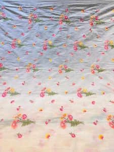 Tela de Bordado Múltiple de Primera Calidad con Diseño Floral, Material de Malla Suave para Vestidos y Ropa de Novia en Venta - Product Image 2