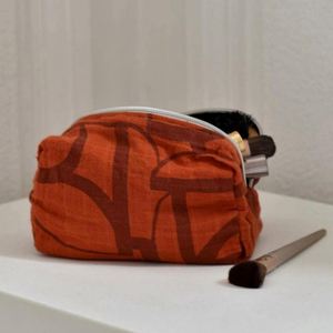 Custom Eco-friendly Canvas Fashion Lightweight Cosmetic Pouches Ladies <b>Storage</b> for Bag Travel Large Zipper Makeup Bags - Product Image 1