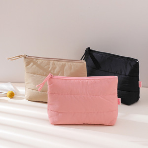 Nouvelle trousse de toilette tendance, étanche et portable pour les voyages - Product Image 3