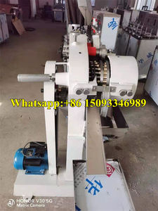 Petite machine de moulage pour la fabrication de bonbons durs - Product Image 2