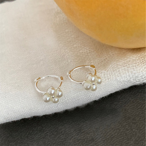 CANNER New Design 925 <b>Sterling</b> <b>Silver</b> 18K Gold Plated Classic White Flower Pearls <b>Huggies</b> <b>Earrings</b> for Wedding - Product Image 2