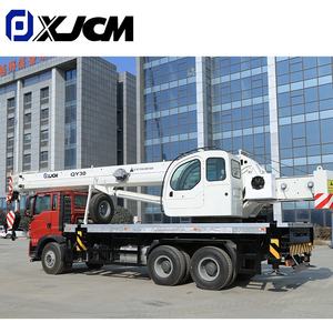 Grúa Móvil Montada en Camión, Precio de Fábrica, Grúa de 25 Toneladas con Chasis Sinotruck - Product Image 5