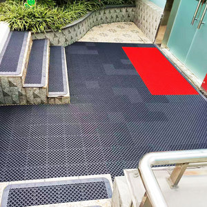 Azulejos de entrada de control de polvo antideslizantes modulares comerciales 200x200mm PVC/EVA personalizables lavables y con mechones - Product Image 2