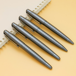 Bolígrafo Metálico con Diseño Clásico <span class=keywords><strong>de</strong></span> Cuadrícula, Disponible en Opciones <span class=keywords><strong>de</strong></span> Pluma Estilográfica y Bolígrafo Retráctil, Ideal para Escritura en la Oficina - Product Image 3