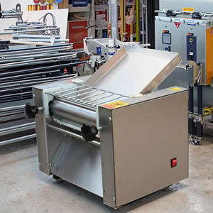 ZD Kommerzielle Teigpresse-Rollmaschine Hochleistungs-3kW Vollautomatische Elektrische 40 kg/h Kapazität Teigtaschen- und Nudelmaschine 1 Jahr Garantie - Product Image 1