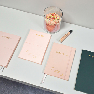 Agenda Quotidien Personnalisé 2026 en Cuir – Journal de Bien-être, Affirmations, Prières et Soins Personnels – 100 Feuilles - Product Image 2