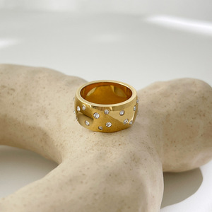 Anillo Ancho YF2826 con Circonitas Cúbicas y Gypsophila, Chapado en Oro de 18k, Acero Inoxidable, con Estrella de Circonita, para <span class=keywords><strong>Mujer</strong></span>, Regalo - Product Image 5