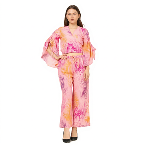 Conjunto Casual Ecológico de Poliéster con Estampado Tie Dye Rosa para Mujer, Top con Cuello en V y Mangas Acampanadas, Pantalones Palazzo, Traje de 2 Piezas - Product Image 1
