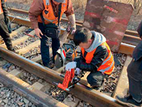 Coupe-rail à batterie au lithium / Machine à couper les rails / Scie à rail abrasive