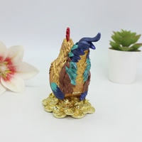 SHINNYGIFTS Feng Shui Coq Statue Attirer La Richesse Bonne Chance Coq sur Argent Pièces Émaillage Technique Bureau Décoration de La Maison