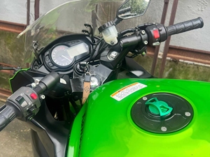Motocicleta Deportiva de Carreras <span class=keywords><strong>Kawasaki</strong></span> ZX1000SX <span class=keywords><strong>2012</strong></span> Usada, de Gasolina, 1000cc, Origen Jiangsu, Velocidad Máxima >80km/h - Product Image 5