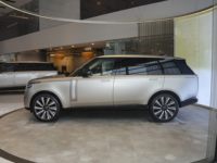 Nouvelle Gamme de Voitures 2025 Range Rover 3.0L6 300-400PS Édition Grand Luxe Haute Qualité Bon Prix Véhicule à Essence