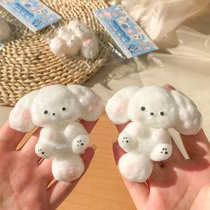 Juguete de peluche antiestrés de oso de peluche con mantequilla de miel enlatada súper suave y cremosa, hecho en casa, con un perro rizado suave y cremoso para aliviar el estrés. - Product Image 6