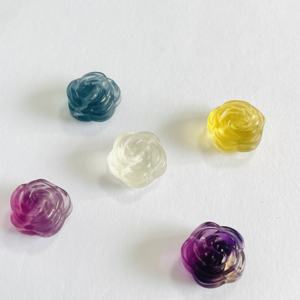Grosir dekorasi ornamen ukir fluorit Mini kristal bunga mawar penyembuhan alami pelangi DIY - Product Image 4