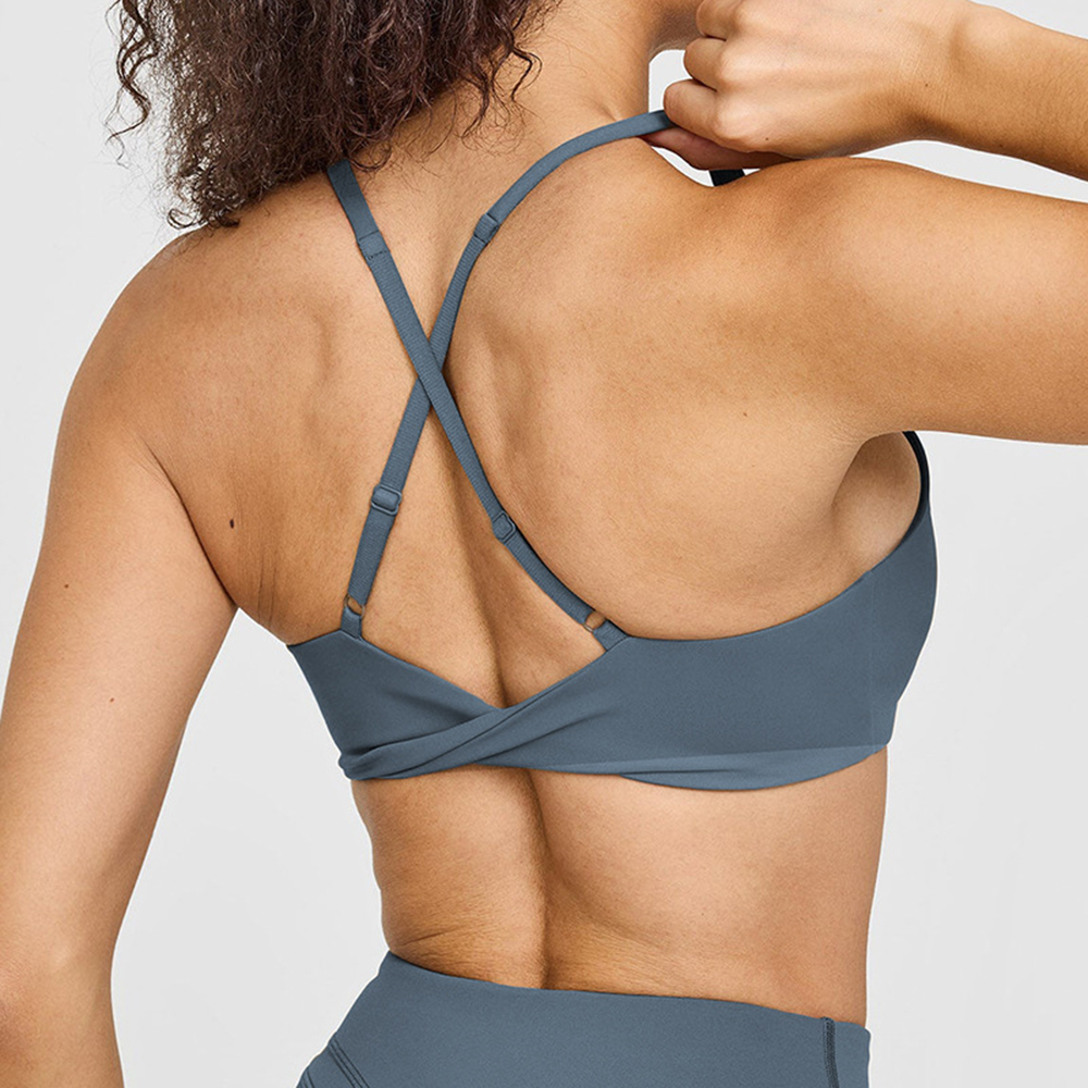 Factory New Fashion Cross Back Sports Bra Workout Activewear Yoga Soft Deep V Sports Bra for Women