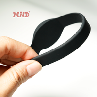 Bracelet en silicone 13.56MHZ RFID avec mini étiquette à puce NFC NTAG 213 pour bracelet intelligent d'événements hôteliers