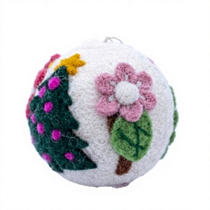 Handmade Eco-Friendly Wool Felt Traditional <b>Christmas</b> Ball Ornament Round Indoor Holiday Decoration with <b>Tree</b> Flower Design - Product Image 3