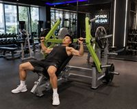 Machine de presse inclinée à charge libre pour l'entraînement des pectoraux supérieurs – Équipement de fitness pour salle de sport