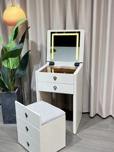 Moderne LED Miroir Coiffeuse Tops Table Métal et Panneau <span class=keywords><strong>de</strong></span> <span class=keywords><strong>Bois</strong></span> Maquillage Bureau pour Chambre et Petit Appartement <span class=keywords><strong>Prix</strong></span> - Product Image 4