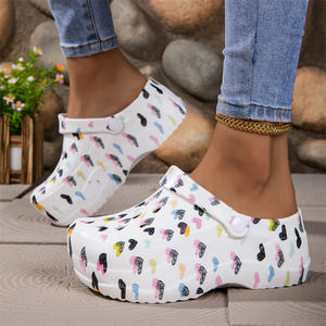 आउटडोर फैशन जूते महिला क्रेटल गैंडा रंगीन चप्पल महिलाओं गर्मियों के सैंडल महिलाओं सैंडल हील्स - Product Image 2