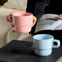 Mug en céramique empilable Xiaohongshu, gravure de logo personnalisée, conservation de la chaleur, compatible micro-ondes, design simple, cadeau promotionnel